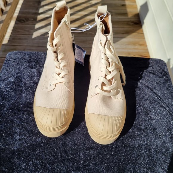 Shoes Universal Thread Cream Teagan Laceup Sneaker Boots Poshmark